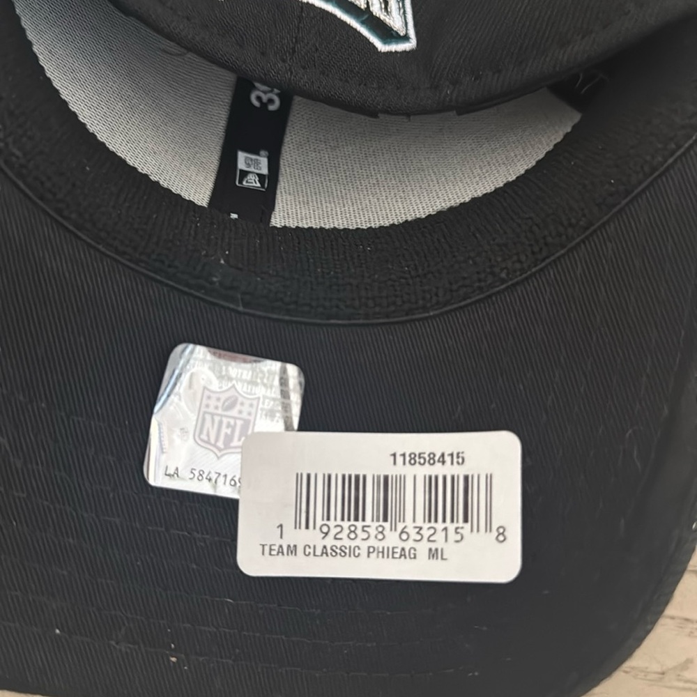 New Era 39Thirty Fitted Hat - Picture 6 of 8
